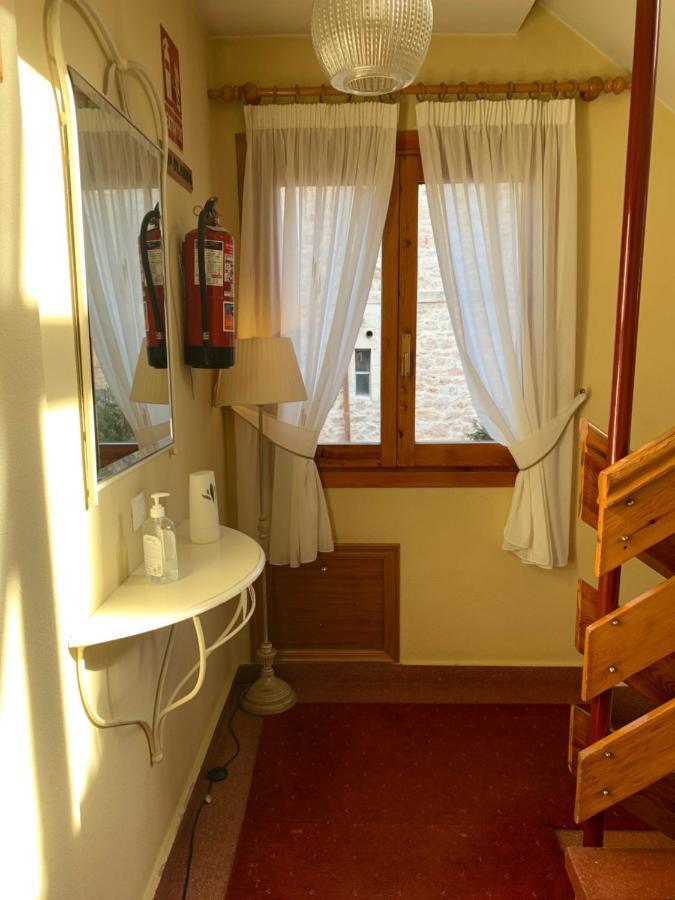Hostal Docar Lerma Eksteriør bilde