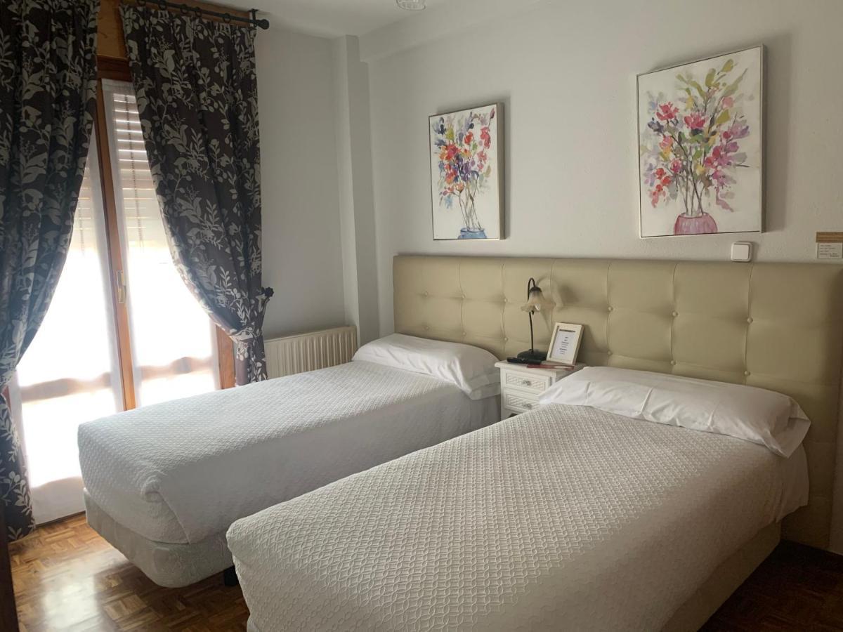 Hostal Docar Lerma Eksteriør bilde