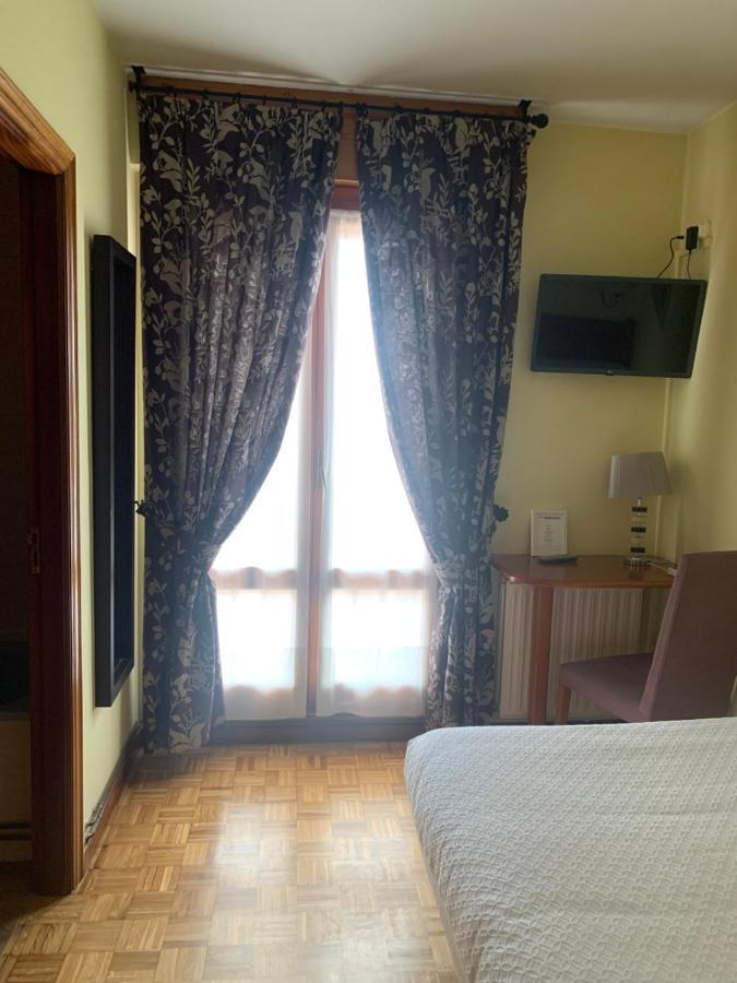 Hostal Docar Lerma Eksteriør bilde