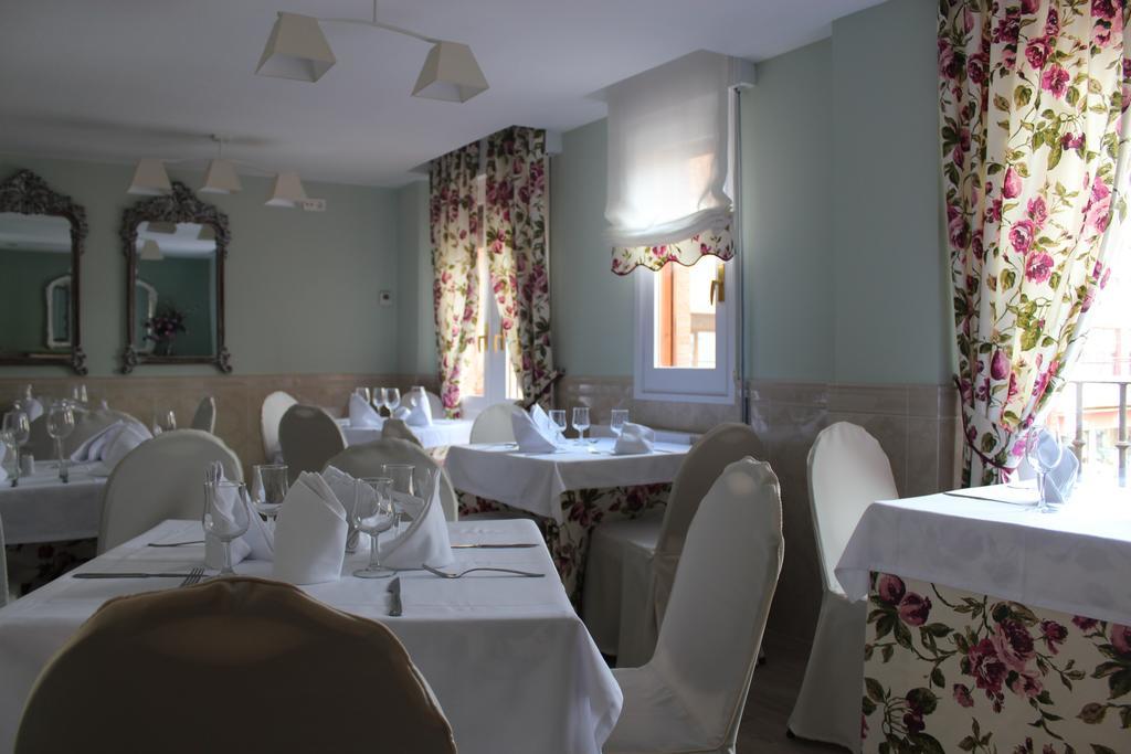 Hostal Docar Lerma Eksteriør bilde
